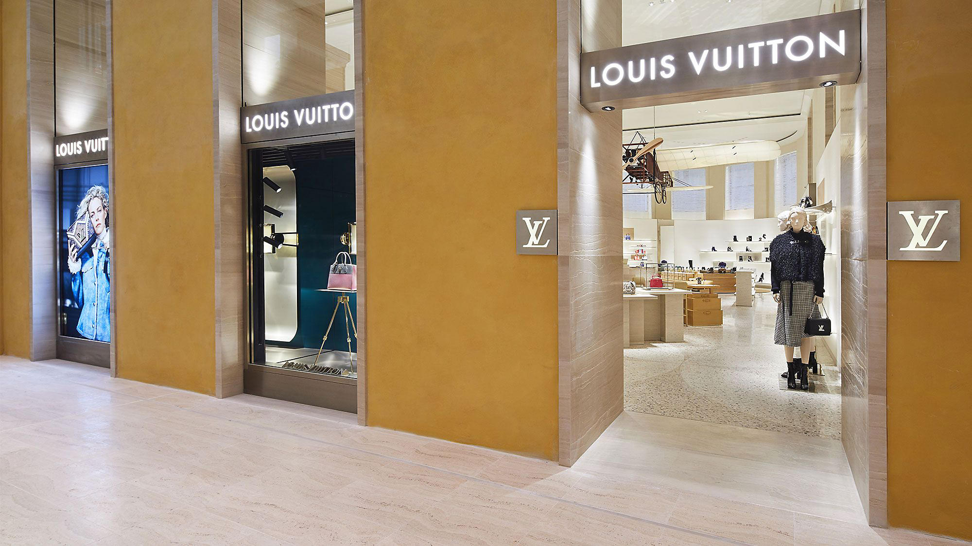 Louis Vuitton Boutique Rome, Italy - SPI